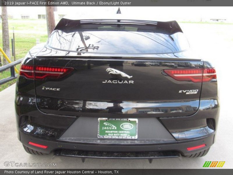 Ultimate Black / Ebony/Light Oyster 2019 Jaguar I-PACE First Edition AWD