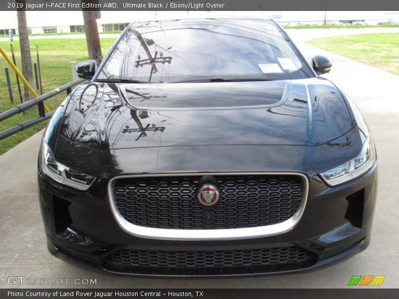 Ultimate Black / Ebony/Light Oyster 2019 Jaguar I-PACE First Edition AWD