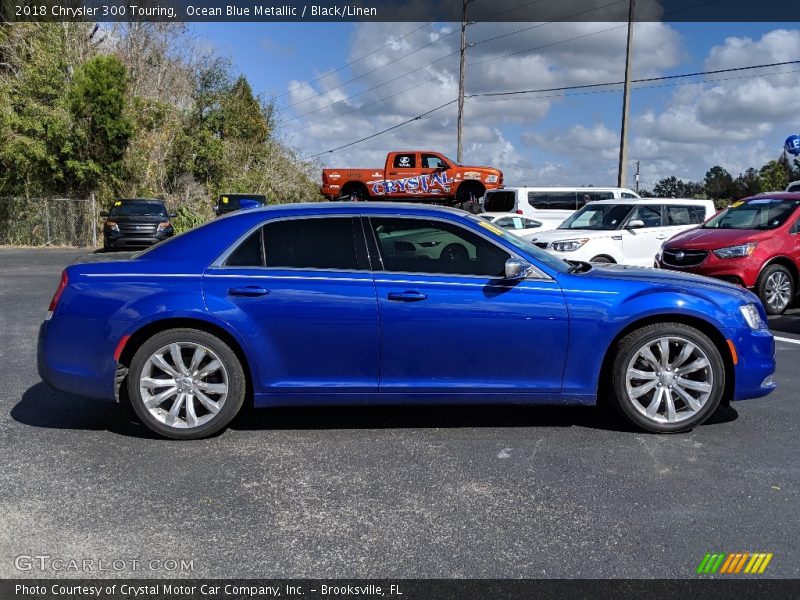 Ocean Blue Metallic / Black/Linen 2018 Chrysler 300 Touring