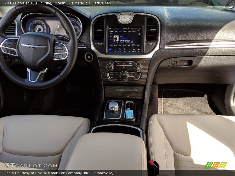 Ocean Blue Metallic / Black/Linen 2018 Chrysler 300 Touring