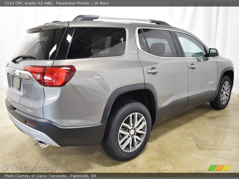 Pepperdust Metallic / Jet Black 2019 GMC Acadia SLE AWD