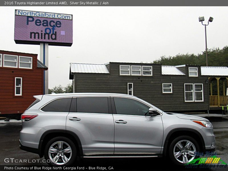 Silver Sky Metallic / Ash 2016 Toyota Highlander Limited AWD
