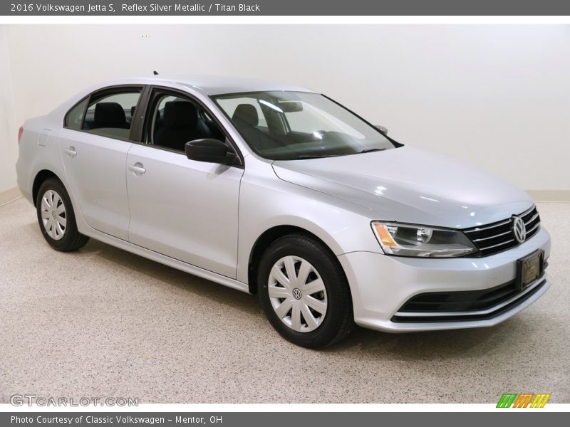 Reflex Silver Metallic / Titan Black 2016 Volkswagen Jetta S