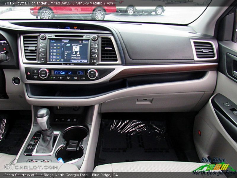 Silver Sky Metallic / Ash 2016 Toyota Highlander Limited AWD