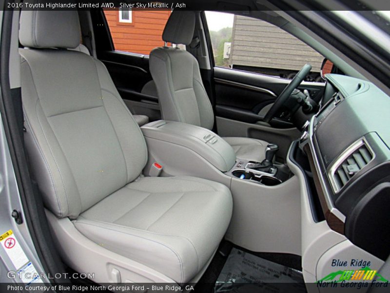 Silver Sky Metallic / Ash 2016 Toyota Highlander Limited AWD