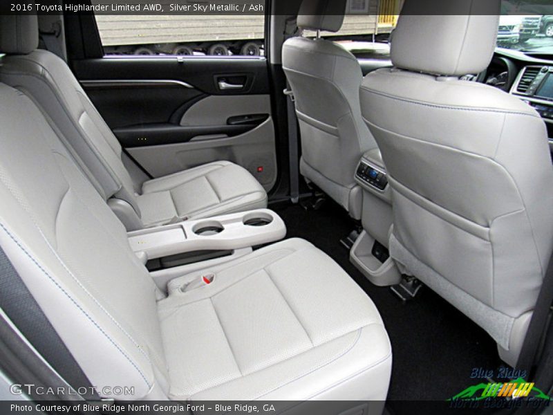 Silver Sky Metallic / Ash 2016 Toyota Highlander Limited AWD