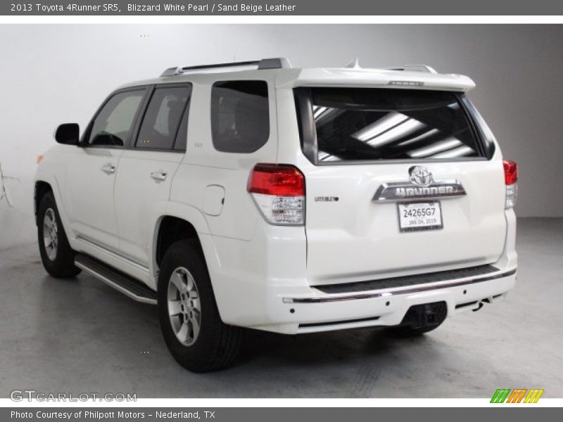 Blizzard White Pearl / Sand Beige Leather 2013 Toyota 4Runner SR5