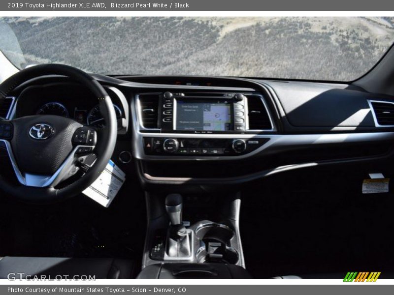 Blizzard Pearl White / Black 2019 Toyota Highlander XLE AWD