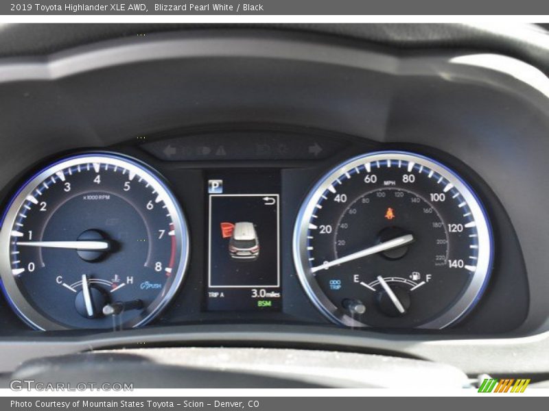 Blizzard Pearl White / Black 2019 Toyota Highlander XLE AWD