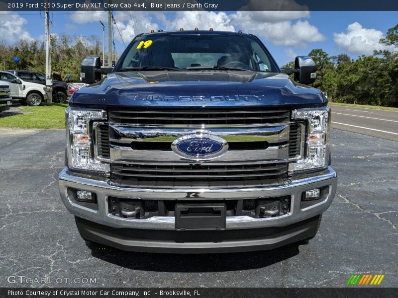 Blue Jeans / Earth Gray 2019 Ford F250 Super Duty XLT Crew Cab 4x4