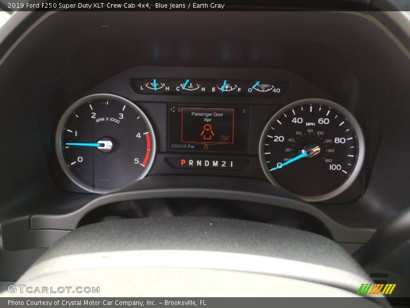 Blue Jeans / Earth Gray 2019 Ford F250 Super Duty XLT Crew Cab 4x4