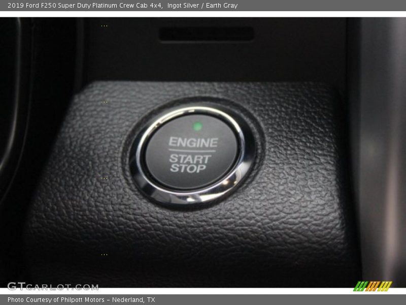 Ingot Silver / Earth Gray 2019 Ford F250 Super Duty Platinum Crew Cab 4x4