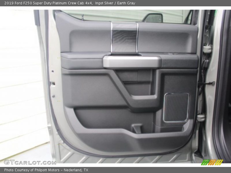 Ingot Silver / Earth Gray 2019 Ford F250 Super Duty Platinum Crew Cab 4x4