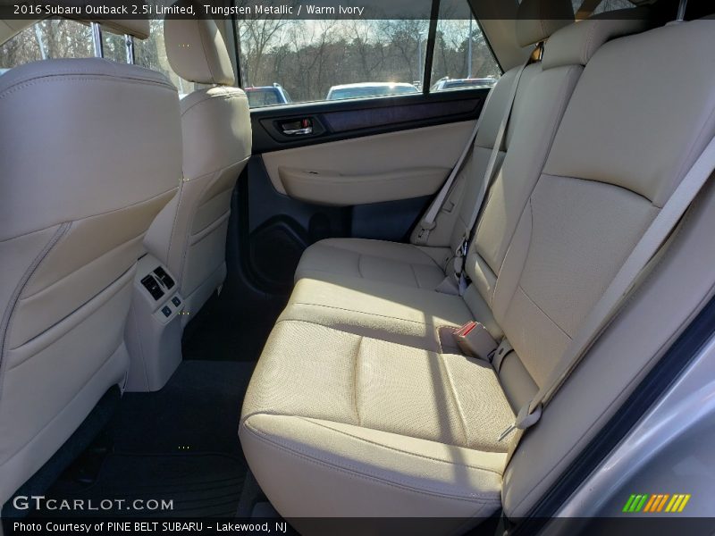 Tungsten Metallic / Warm Ivory 2016 Subaru Outback 2.5i Limited