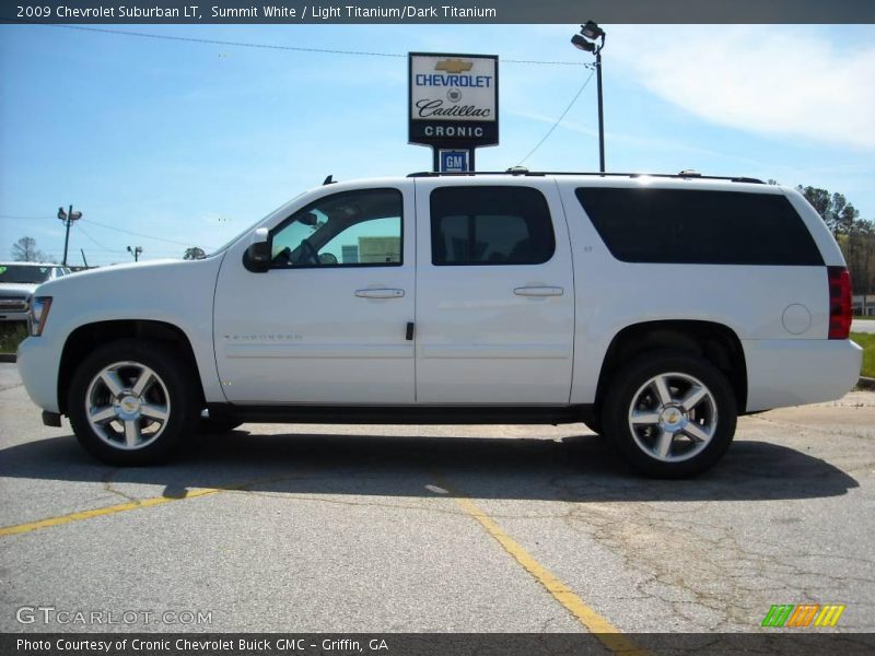 Summit White / Light Titanium/Dark Titanium 2009 Chevrolet Suburban LT