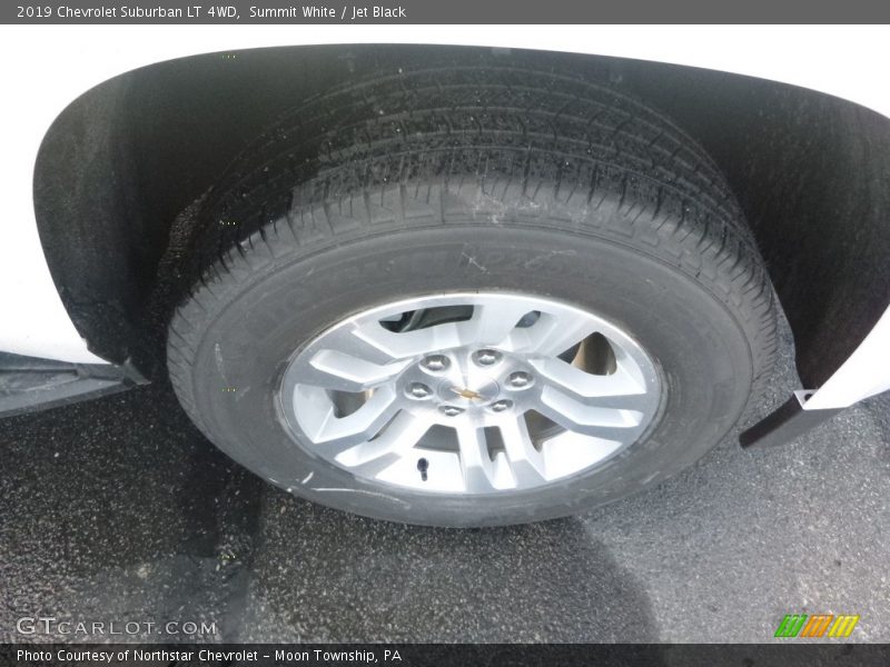 Summit White / Jet Black 2019 Chevrolet Suburban LT 4WD