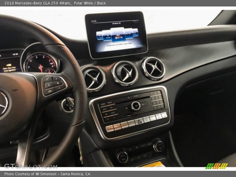 Polar White / Black 2019 Mercedes-Benz GLA 250 4Matic