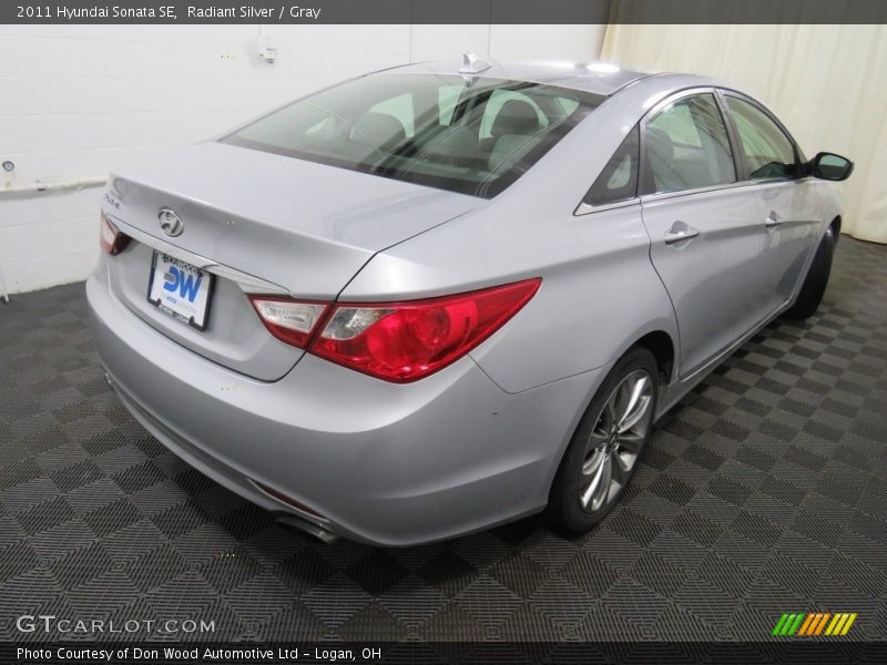 Radiant Silver / Gray 2011 Hyundai Sonata SE