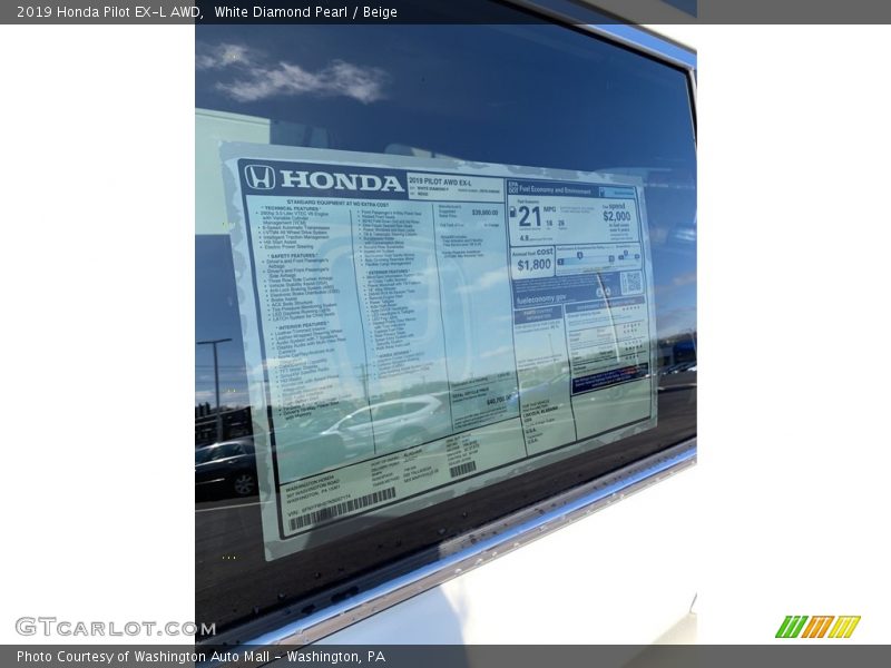 White Diamond Pearl / Beige 2019 Honda Pilot EX-L AWD
