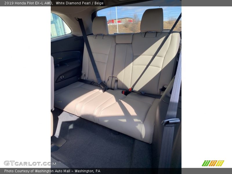 White Diamond Pearl / Beige 2019 Honda Pilot EX-L AWD