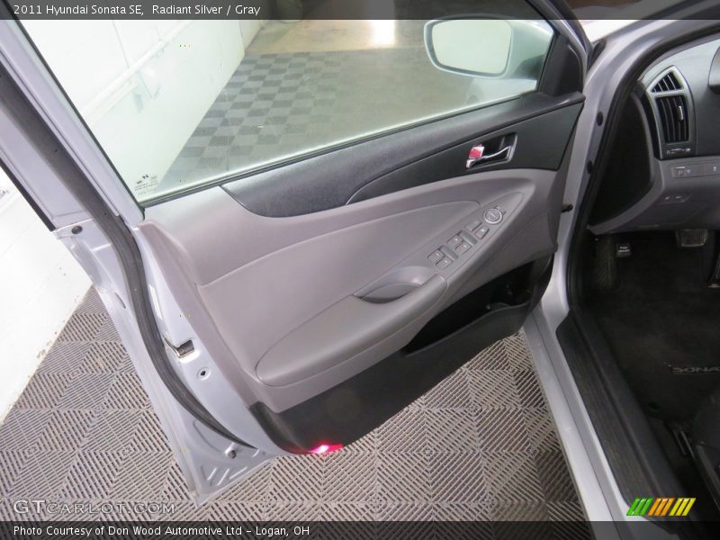 Radiant Silver / Gray 2011 Hyundai Sonata SE