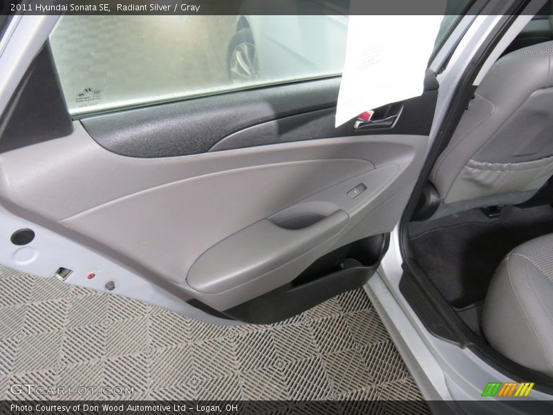 Radiant Silver / Gray 2011 Hyundai Sonata SE
