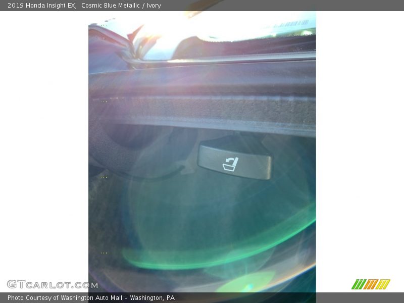 Cosmic Blue Metallic / Ivory 2019 Honda Insight EX