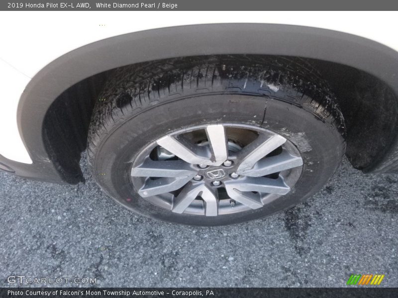 White Diamond Pearl / Beige 2019 Honda Pilot EX-L AWD
