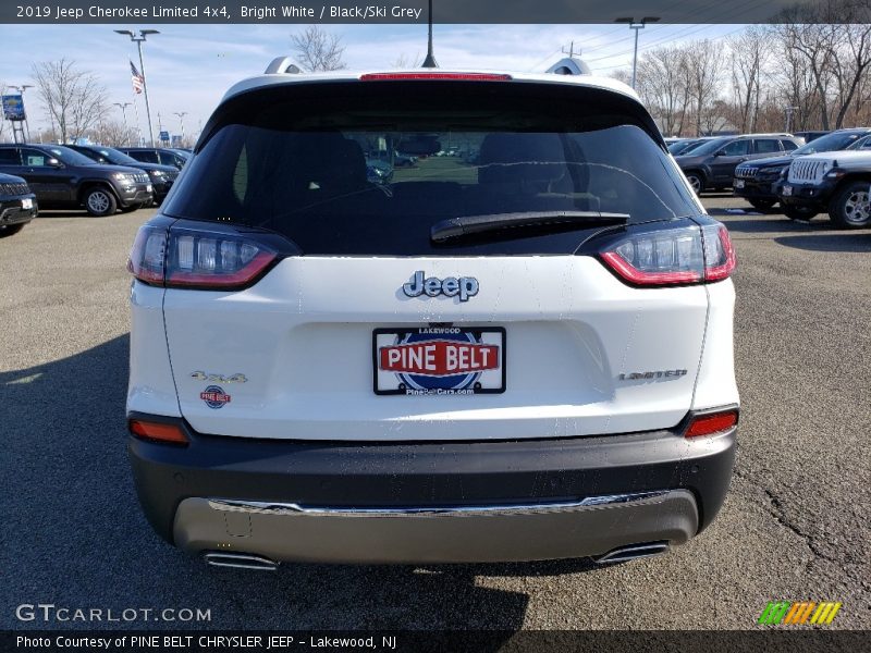 Bright White / Black/Ski Grey 2019 Jeep Cherokee Limited 4x4