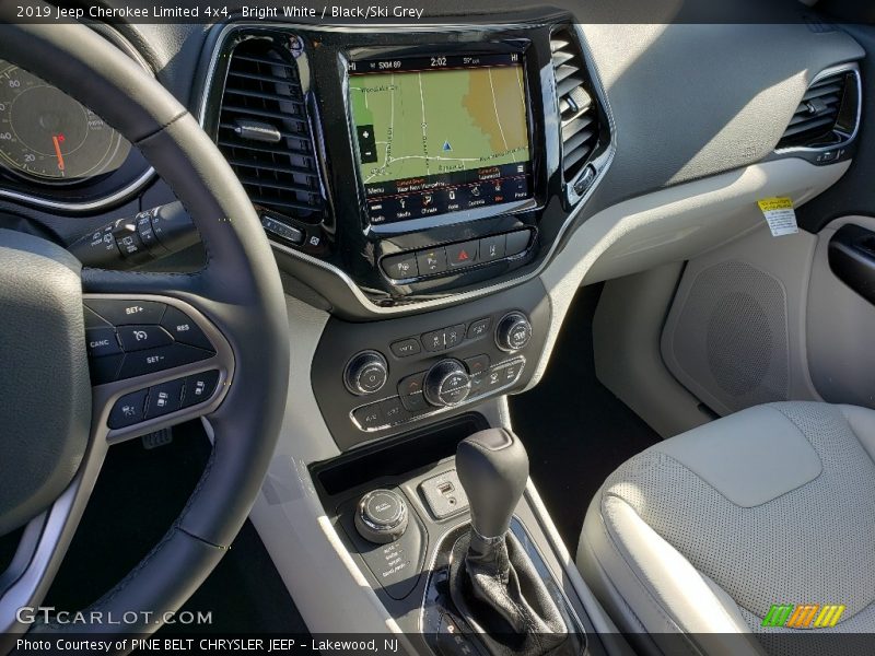 Bright White / Black/Ski Grey 2019 Jeep Cherokee Limited 4x4