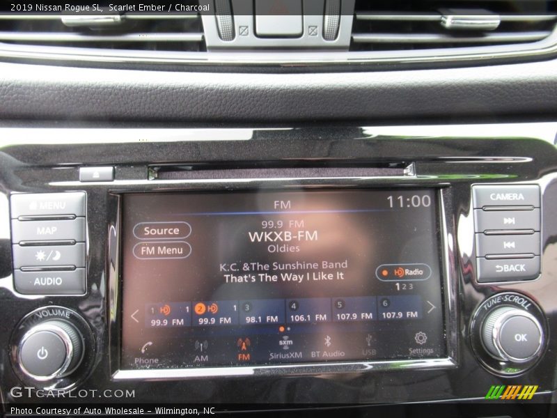 Scarlet Ember / Charcoal 2019 Nissan Rogue SL