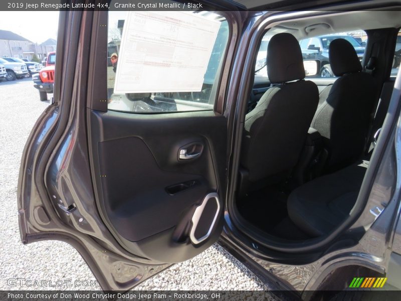 Granite Crystal Metallic / Black 2019 Jeep Renegade Latitude 4x4