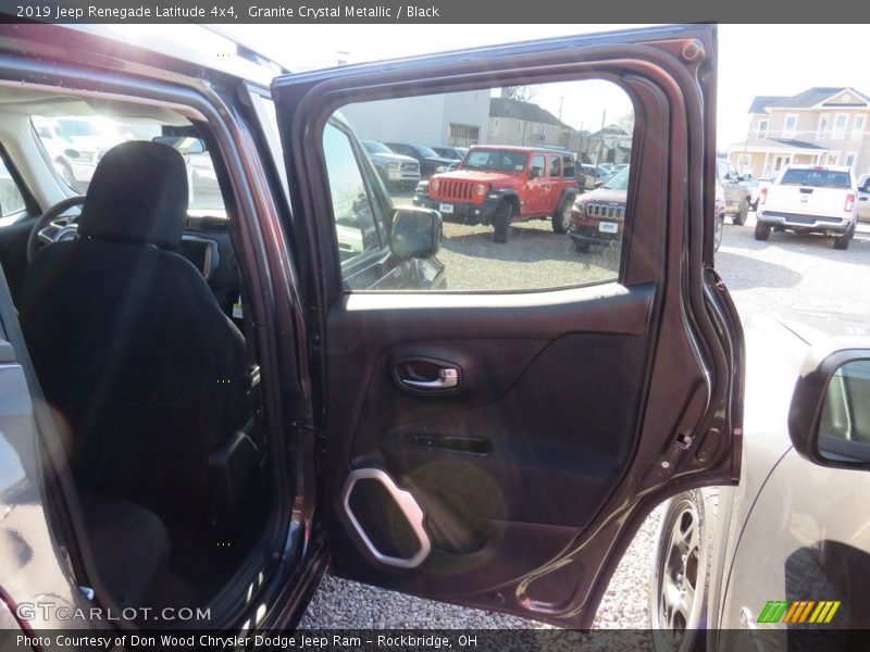 Granite Crystal Metallic / Black 2019 Jeep Renegade Latitude 4x4