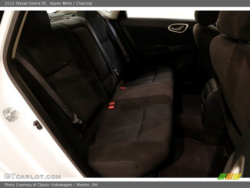 Aspen White / Charcoal 2013 Nissan Sentra SR