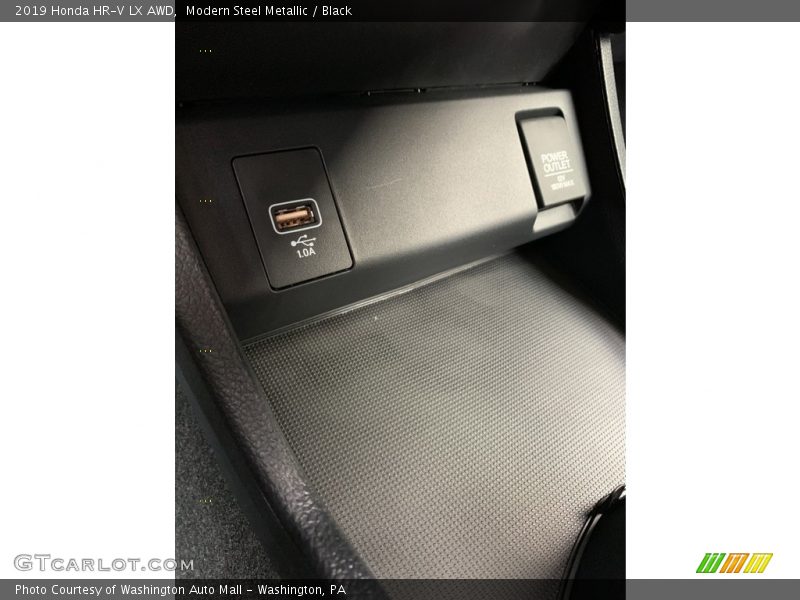 Modern Steel Metallic / Black 2019 Honda HR-V LX AWD