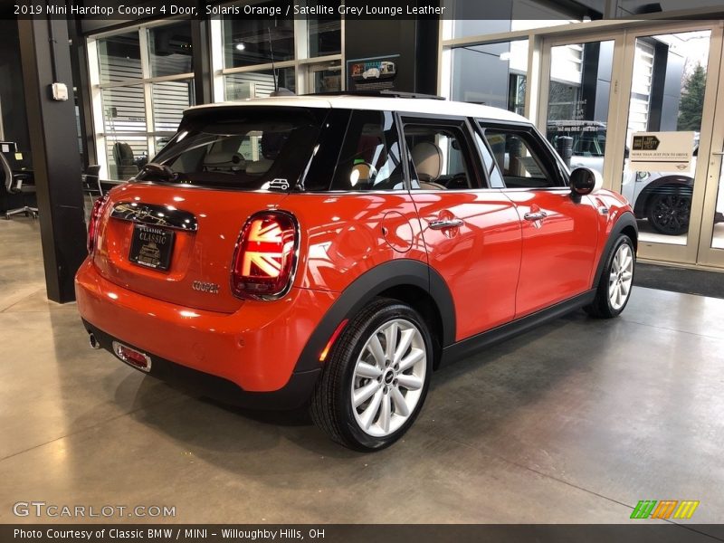 Solaris Orange / Satellite Grey Lounge Leather 2019 Mini Hardtop Cooper 4 Door