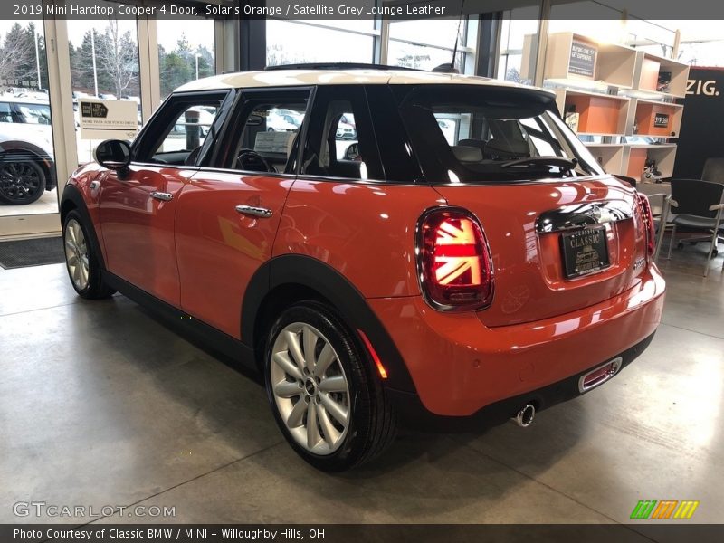 Solaris Orange / Satellite Grey Lounge Leather 2019 Mini Hardtop Cooper 4 Door