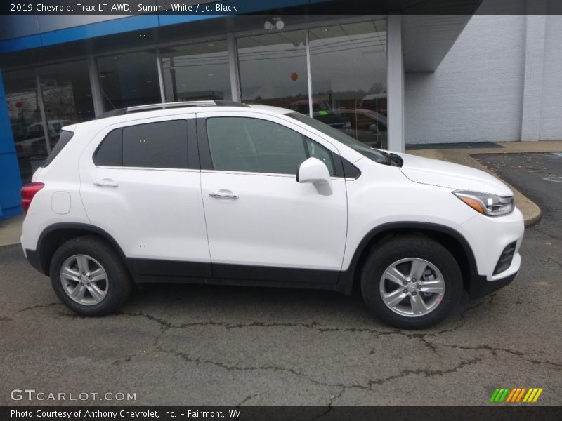 Summit White / Jet Black 2019 Chevrolet Trax LT AWD