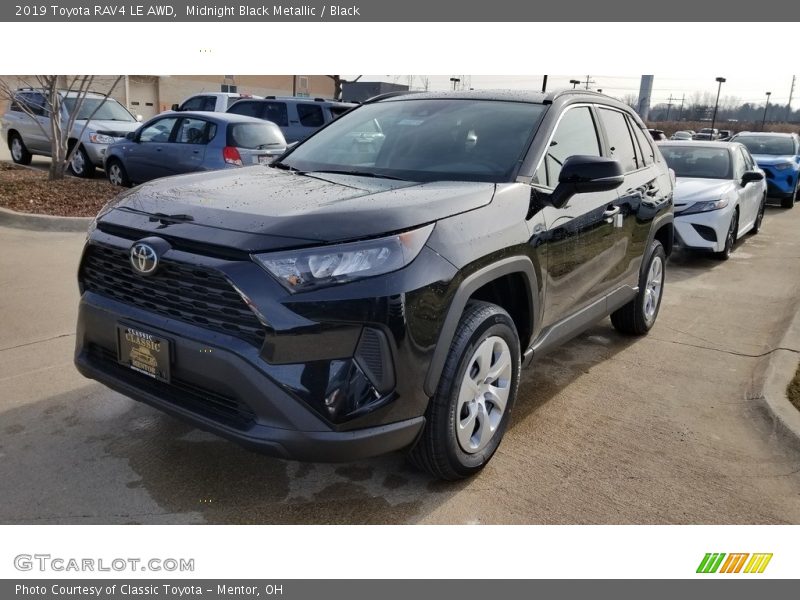 Midnight Black Metallic / Black 2019 Toyota RAV4 LE AWD