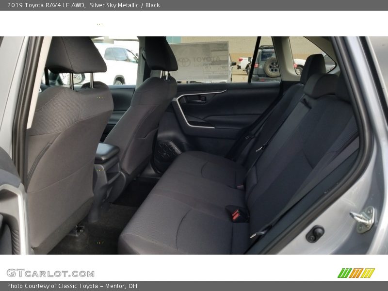 Silver Sky Metallic / Black 2019 Toyota RAV4 LE AWD