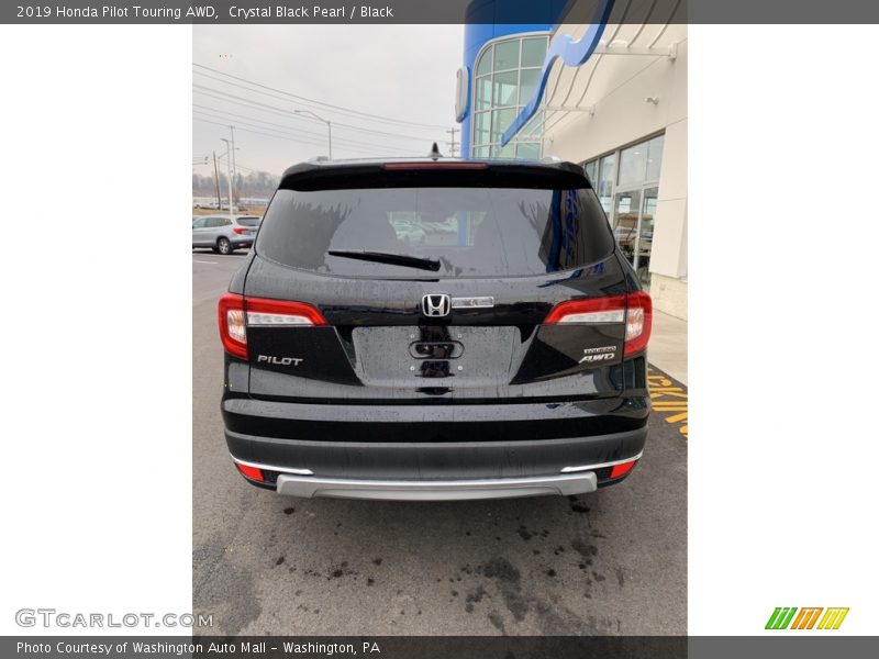 Crystal Black Pearl / Black 2019 Honda Pilot Touring AWD