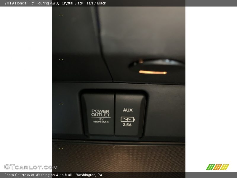 Crystal Black Pearl / Black 2019 Honda Pilot Touring AWD