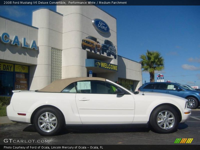 Performance White / Medium Parchment 2008 Ford Mustang V6 Deluxe Convertible