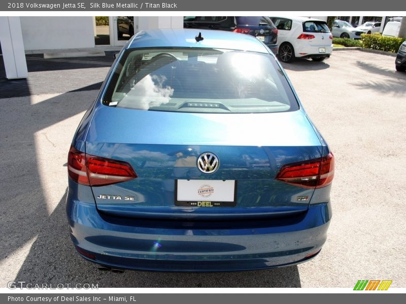 Silk Blue Metallic / Titan Black 2018 Volkswagen Jetta SE