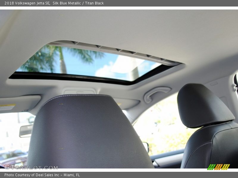 Silk Blue Metallic / Titan Black 2018 Volkswagen Jetta SE