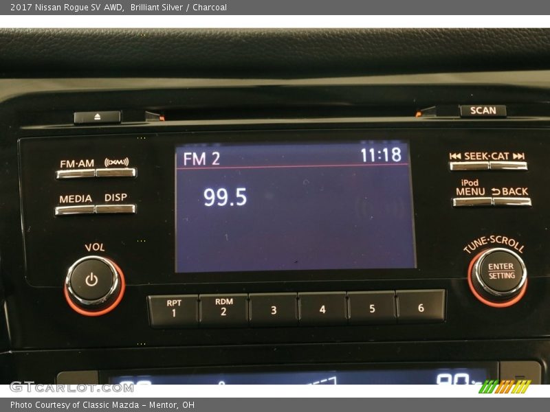 Brilliant Silver / Charcoal 2017 Nissan Rogue SV AWD