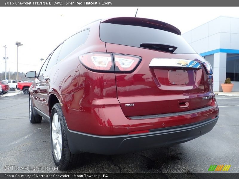 Siren Red Tintcoat / Ebony 2016 Chevrolet Traverse LT AWD
