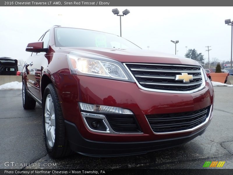 Siren Red Tintcoat / Ebony 2016 Chevrolet Traverse LT AWD