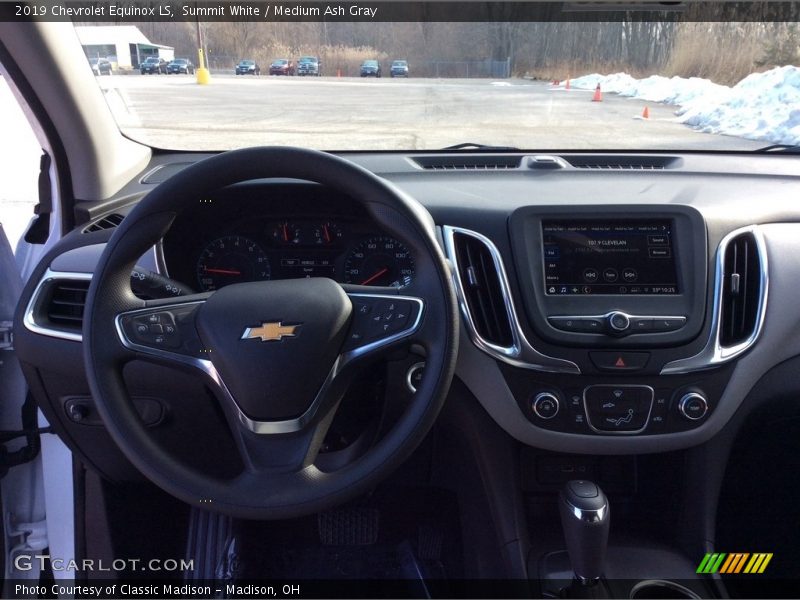 Summit White / Medium Ash Gray 2019 Chevrolet Equinox LS