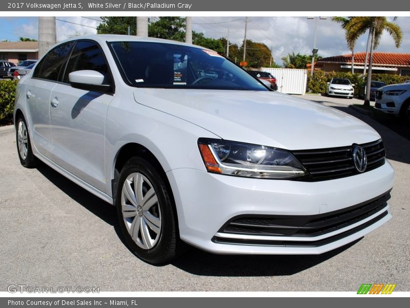 White Silver / Black/Palladium Gray 2017 Volkswagen Jetta S